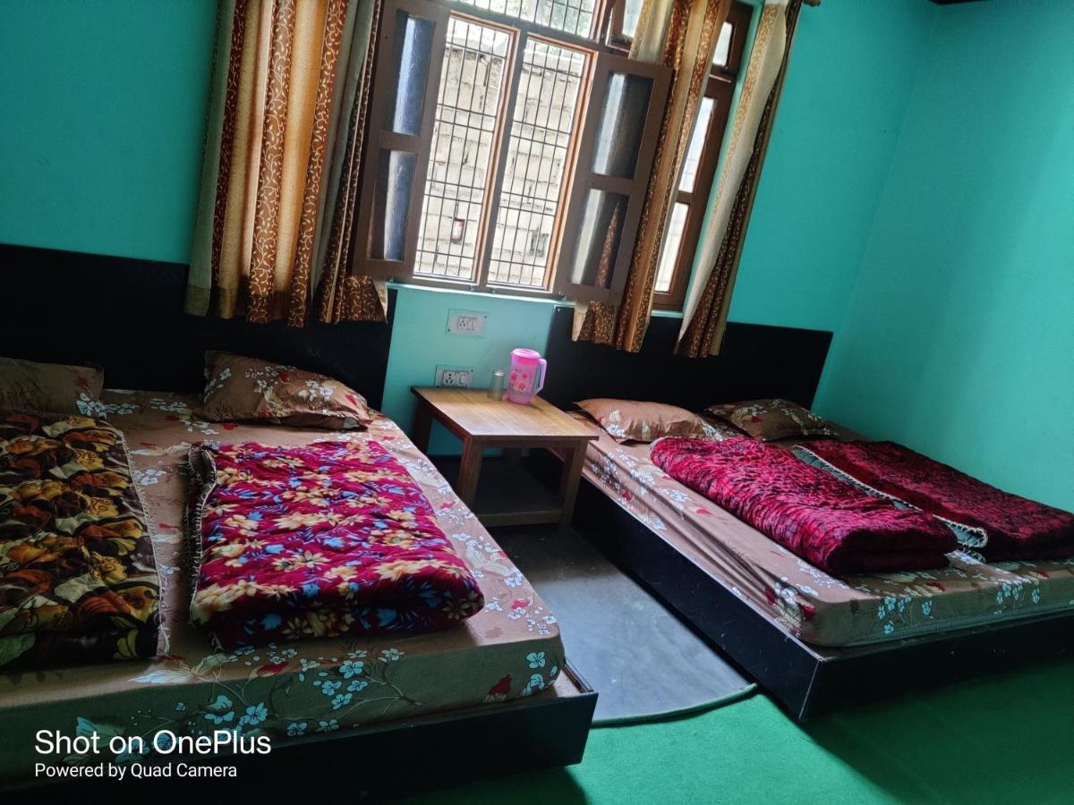 Hari Krishna Guest House Pandukeshwar Экстерьер фото